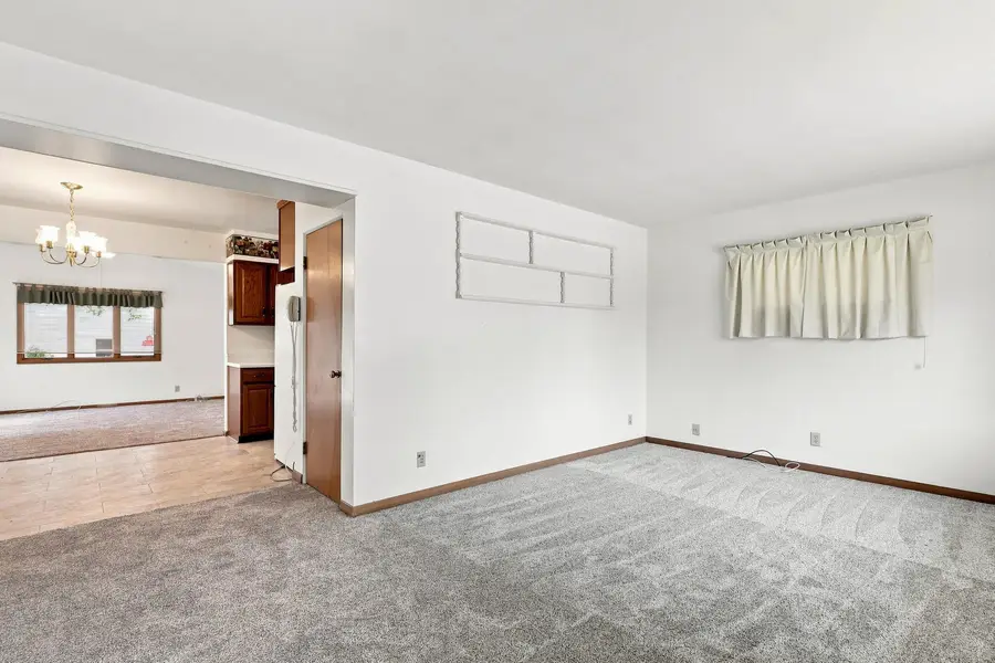 2420 N Sturdevant Street, Davenport, IA 52804 - #3