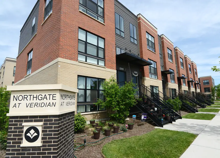 2204 Venture Drive, Schaumburg, IL 60173 - #2