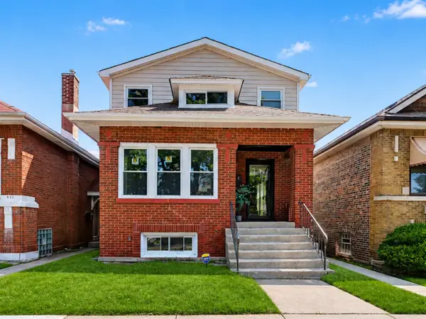 8445 S Luella Avenue, Chicago, IL 60617
