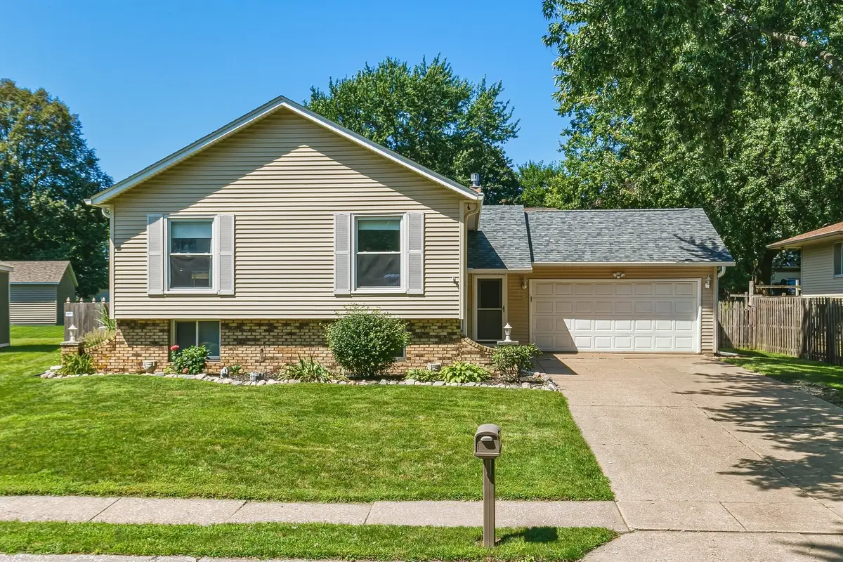 5710 N Fillmore Street, Davenport, IA 52806 - #1