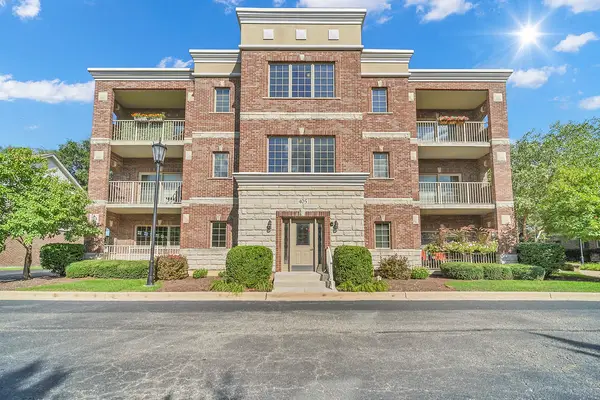 405 W Pierce Road #301, Itasca, IL 60143