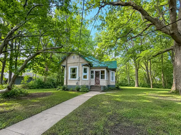 364 E Franklin Street, Bement, IL 61813
