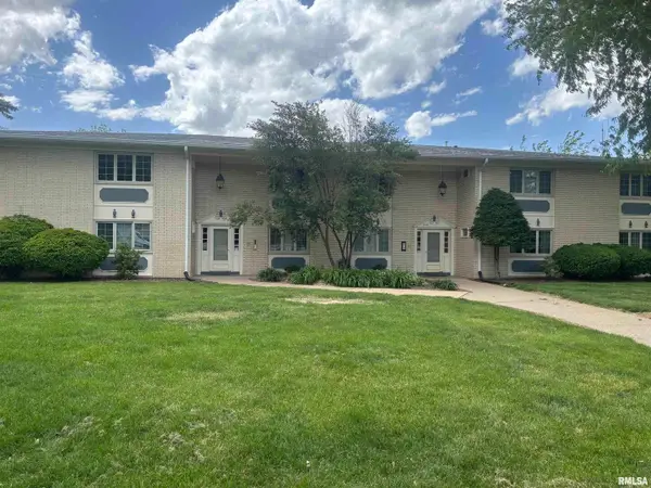 920 17th Street #28, Moline, IL 61265