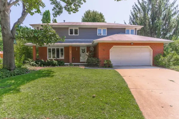 34 Chiswick Circle, Bloomington, IL 61704