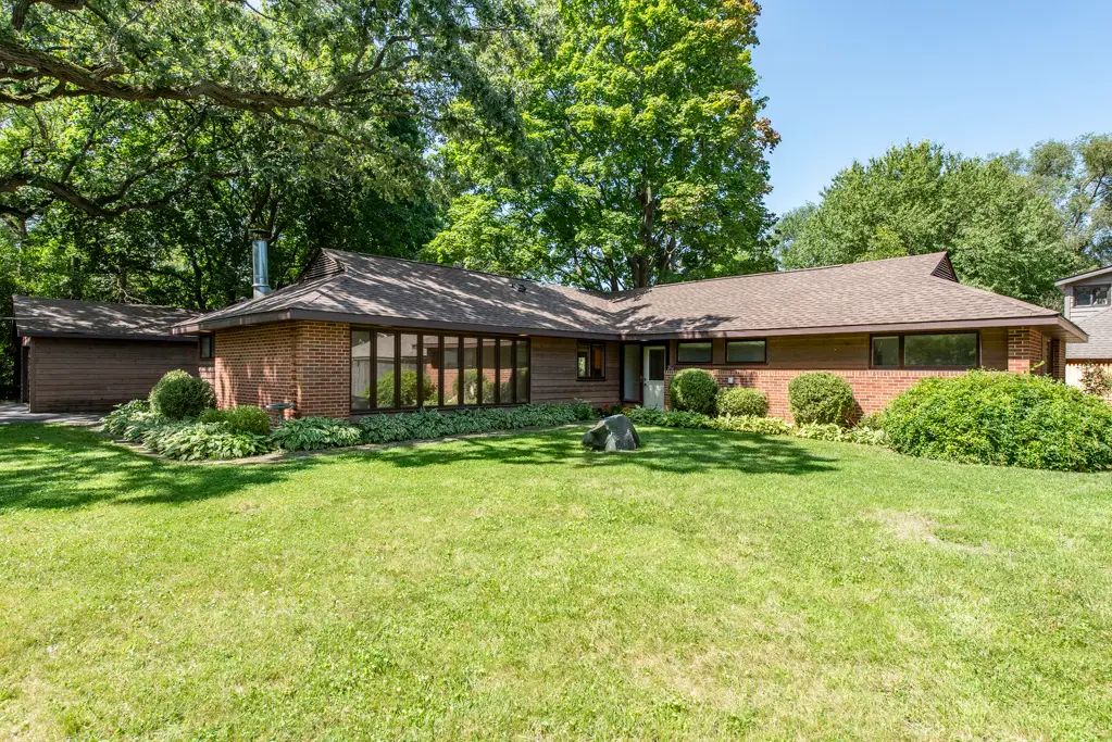 37696 N North Avenue, Beach Park, IL 60087 - #1