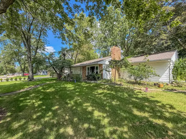 910 Maplepark Drive, Champaign, IL 61821