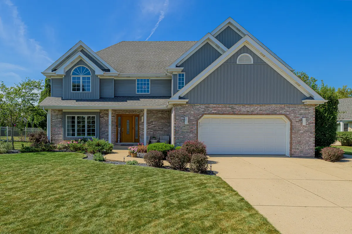 19400 Stonehenge Drive, Mokena, IL 60448 - #1