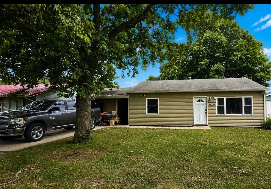 1017 S Eastview Drive, Tuscola, IL 61953 - #1