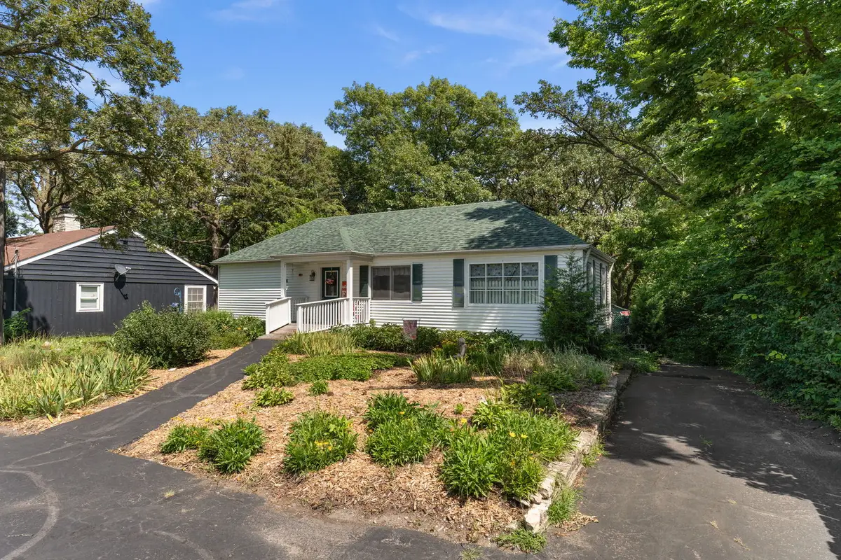 319 S Lincolnway Street, North Aurora, IL 60542 - #1