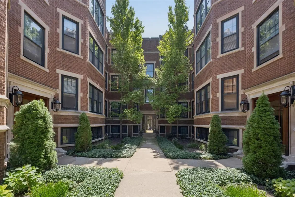 632 Sheridan Square #2, Evanston, IL 60202 - #1