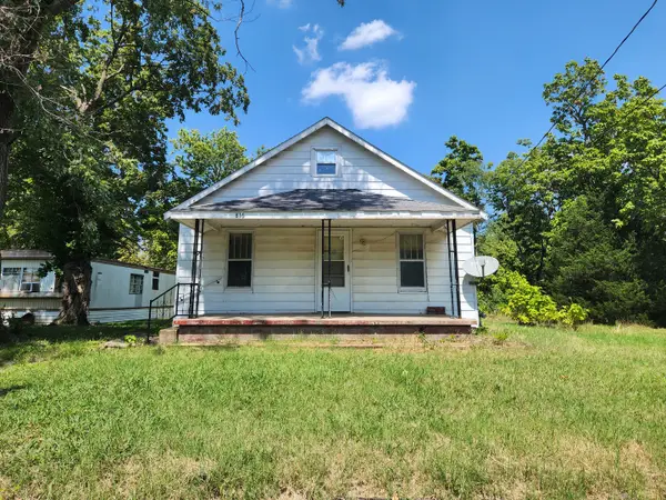 816 Warren Avenue, Mt Vernon, IL 62864