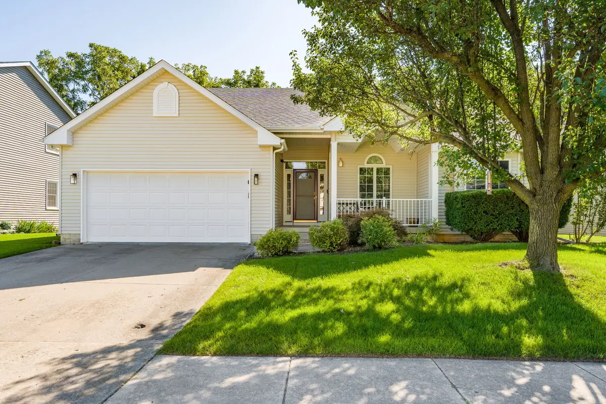 1029 16th Street Court, Silvis, IL 61282 - #1