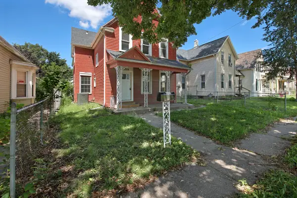 2024 Dixwell Street, Davenport, IA 52802
