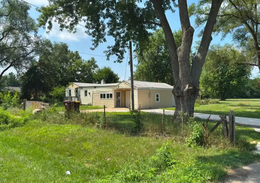 800 Lavern Avenue, Machesney Park, IL 61115 - #2