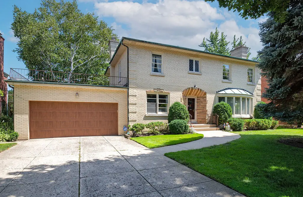 6733 N Navajo Avenue, Lincolnwood, IL 60712 - #1