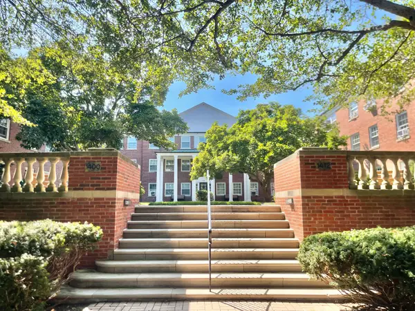 1406 Hinman Avenue #3N, Evanston, IL 60201