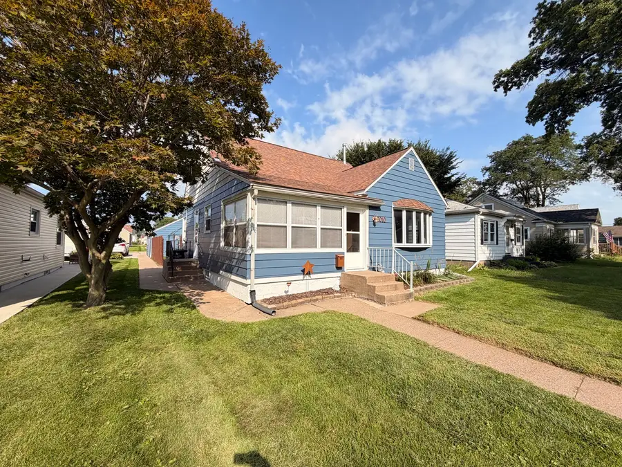 2010 46th Street, Rock Island, IL 60201 - #2