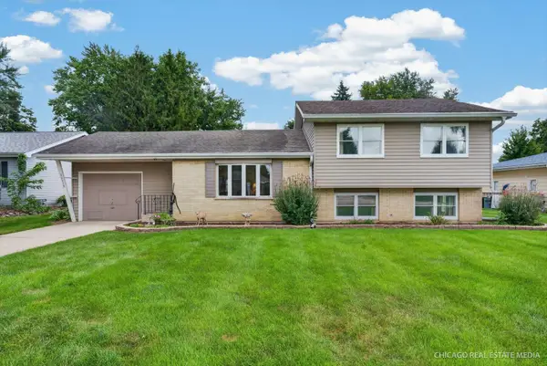11112 Sunset Lane, Huntley, IL 60142