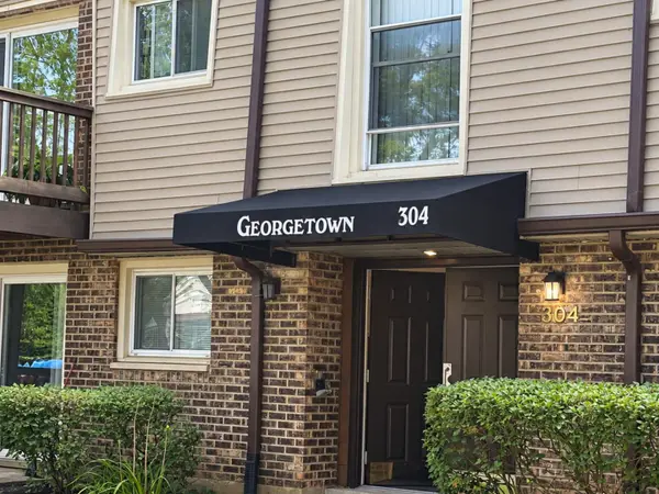 304 N Carter Street #101, Palatine, IL 60067