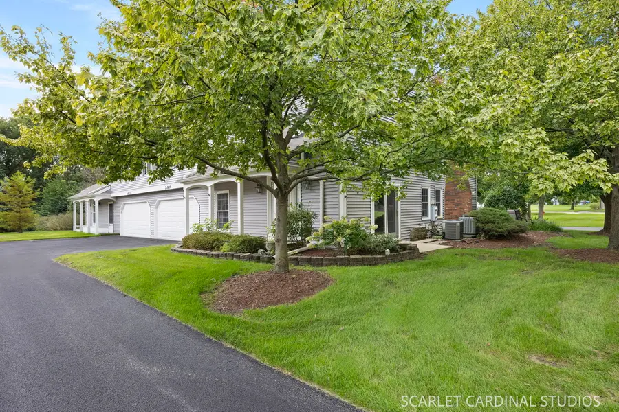 2S809 Grove Lane, Warrenville, IL 60555 - #2