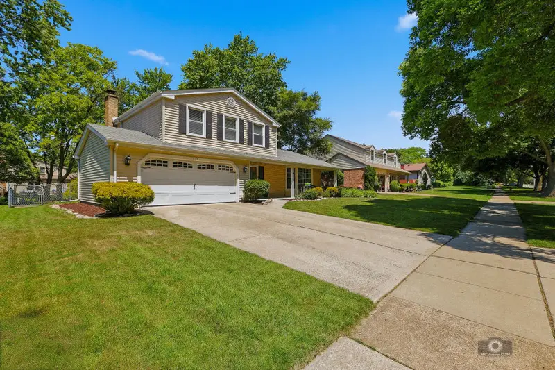 619 E Bauer Road, Naperville, IL 60563 - #2