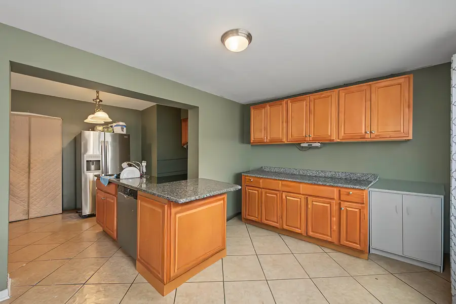 4226 W Haddon Avenue, Chicago, IL 60651 - #3