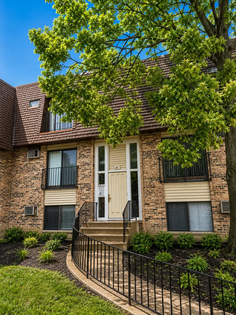 161 N Waters Edge Drive #301, Glendale Heights, IL 60139 - #2