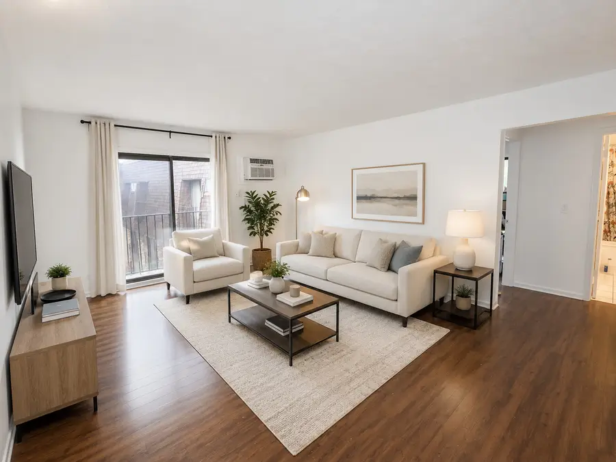 161 N Waters Edge Drive #301, Glendale Heights, IL 60139 - #3