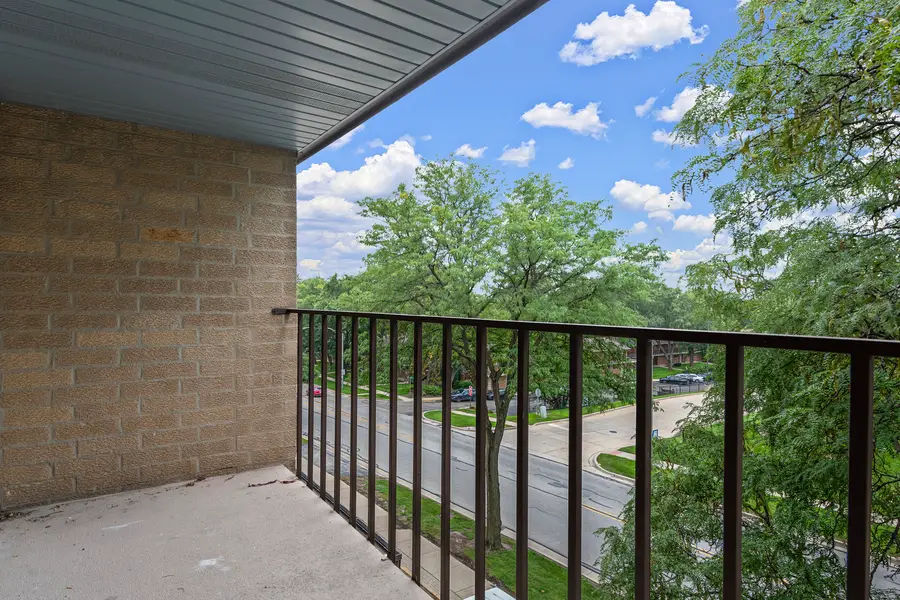 1133 S Finley Road S #402, Lombard, IL 60148 - #2