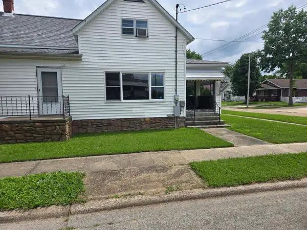 128 W Homer Avenue, Harrisburg, IL 62946