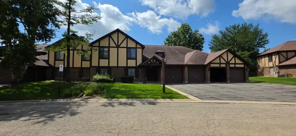 1758 Plymouth Court #C, Wheaton, IL 60189