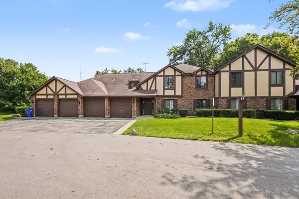 1624 Salisbury Court #C, Wheaton, IL 60189