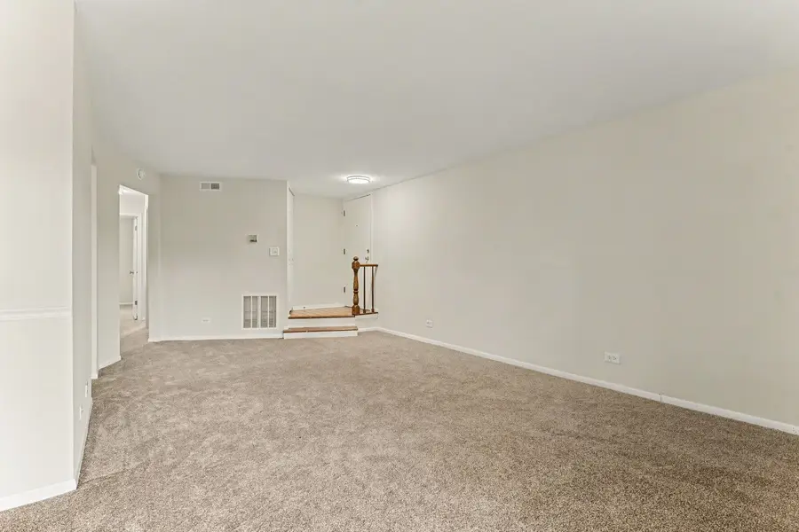 1624 Salisbury Court #C, Wheaton, IL 60189 - #2