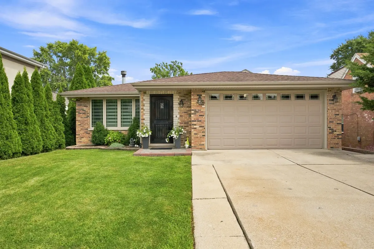 9307 S 81st Court, Hickory Hills, IL 60457 - #1