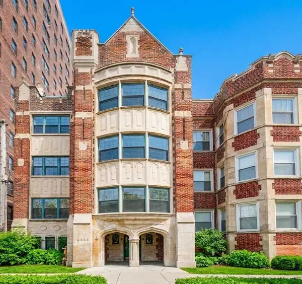 2363 E 70th Street #3, Chicago, IL 60649
