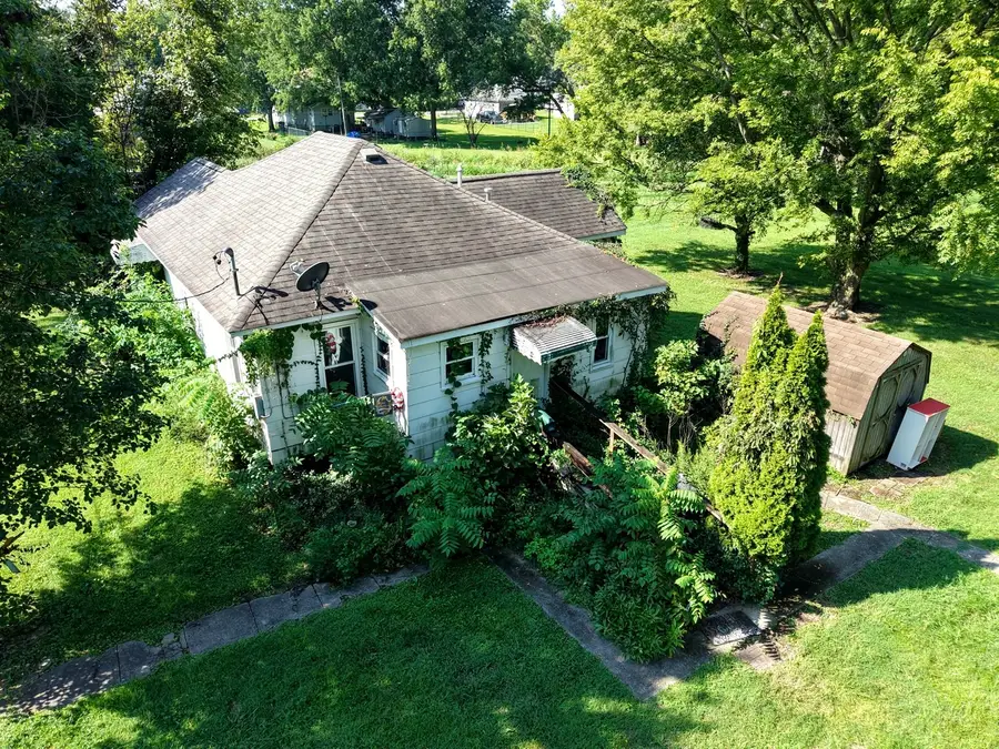 201 W 8th Street, West Frankfort, IL 62896 - #3
