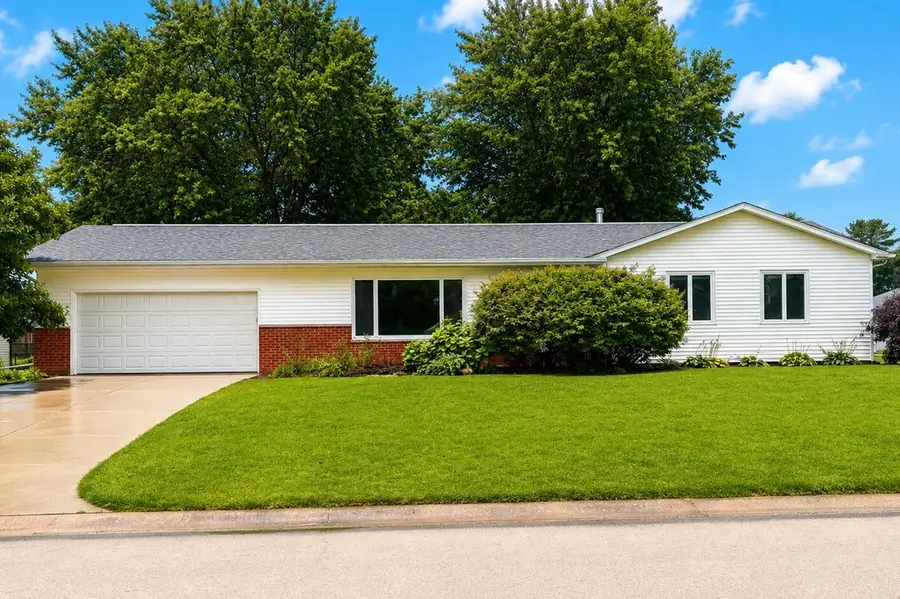 551 Lake Drive, Woodhull, IL 61490 - #2