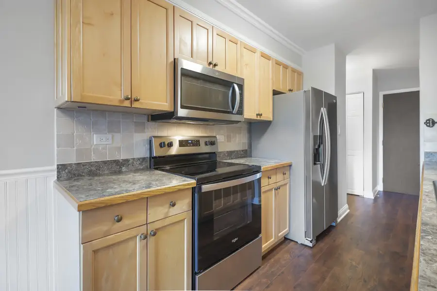 725 W Huntington Commons Road #306, Mount Prospect, IL 60056 - #3