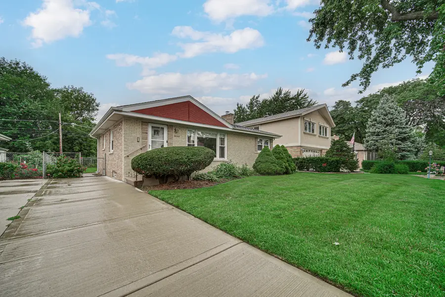 8644 Laramie Avenue, Skokie, IL 60077 - #2
