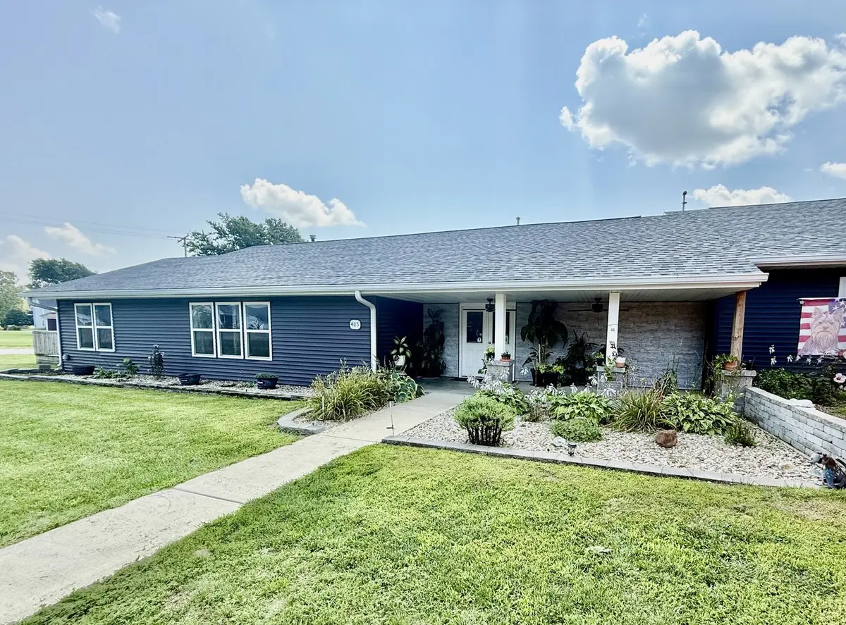 405 W Main Street, Bradford, IL 61421 - #1