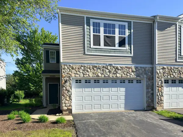 3989 Blackstone Drive #3989, Aurora, IL 60504