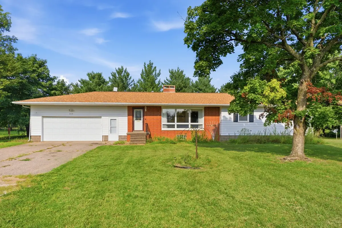 3415 Grandview Avenue, Muscatine, IA 52761 - #1