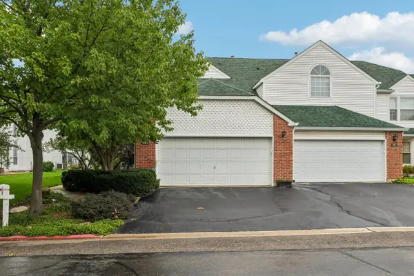 109 Lauralton Street #10, Lake Bluff, IL 60044