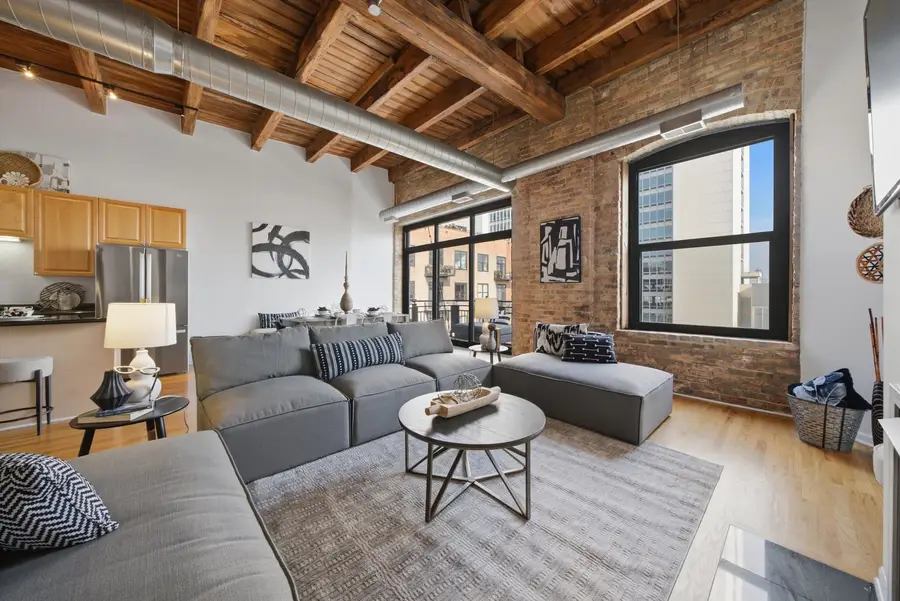 520 W Huron Street #609, Chicago, IL 60654 - #3