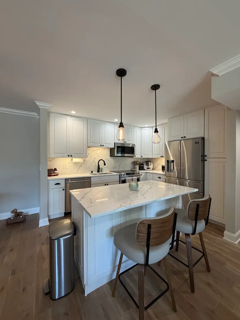 124 Carriage Way Drive #209B, Burr Ridge, IL 60527 - #2