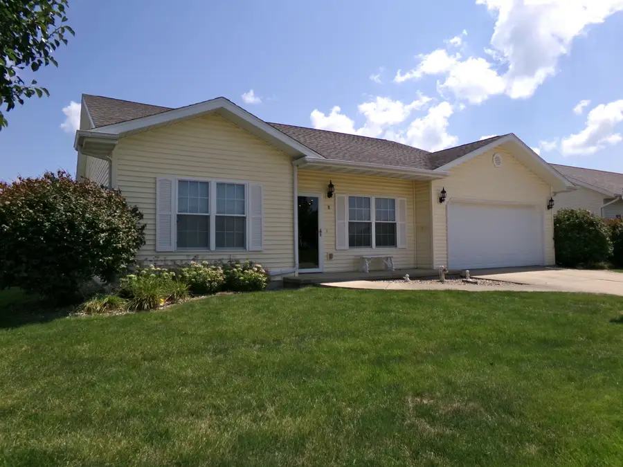 8 Liberty Lane, Clinton, IL 61727 - #2