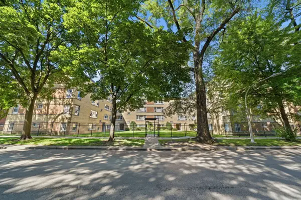 6112 N Damen Avenue #2, Chicago, IL 60659