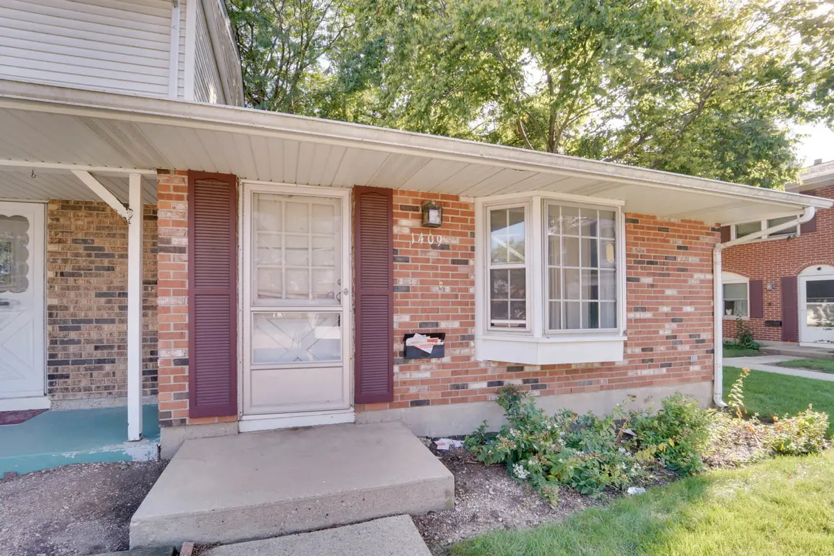 1409 Tinnerella Avenue #1409, Streamwood, IL 60107 - #1