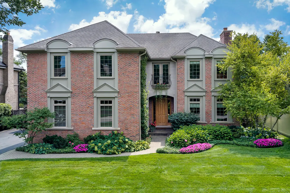 911 Queens Lane, Glenview, IL 60025 - #1
