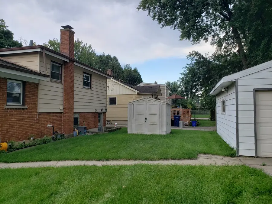 226 N Bierman Avenue, Villa Park, IL 60181 - #2